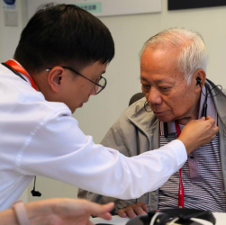 預約聽力測試 | Heari 傾耳聽2026最新 AI 助聽器，或預約免費聽力測試｜Heari 傾耳聽 (MF Jebsen)